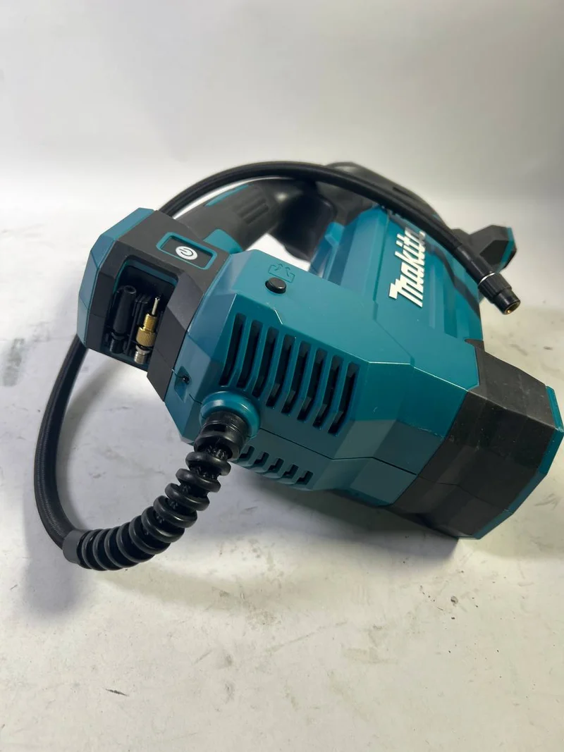 Makita DMP 181 Z Akku Kompressor 18 V Solo - „Herstellergeprüft & überholt“