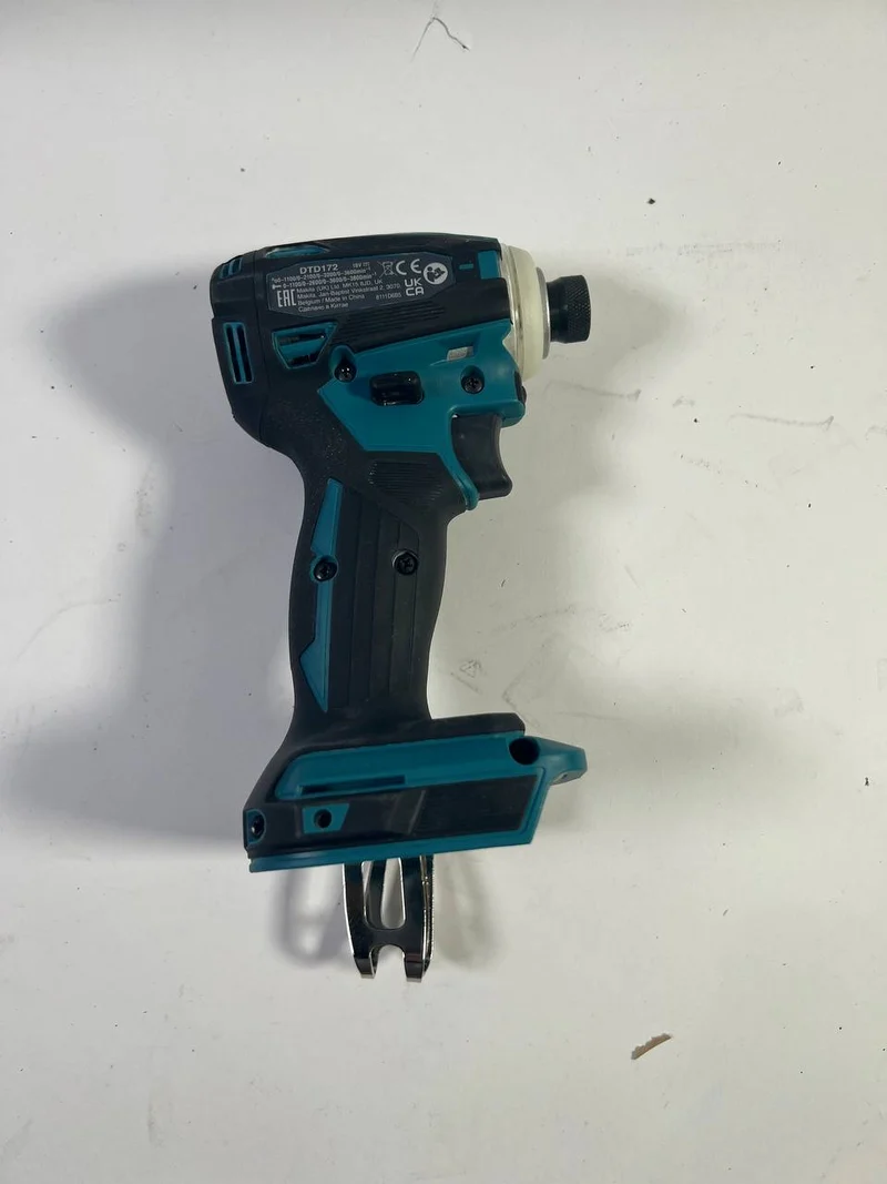 Makita DTD 172 Z Akku Schlagschrauber 18 V 180 Nm 1/4" Brushless Solo - Leicht Gebraucht