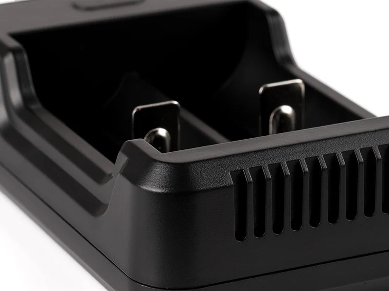 Keeppower L2 Plus – 2-Schacht USB-Li-Ion-Lader mit Display