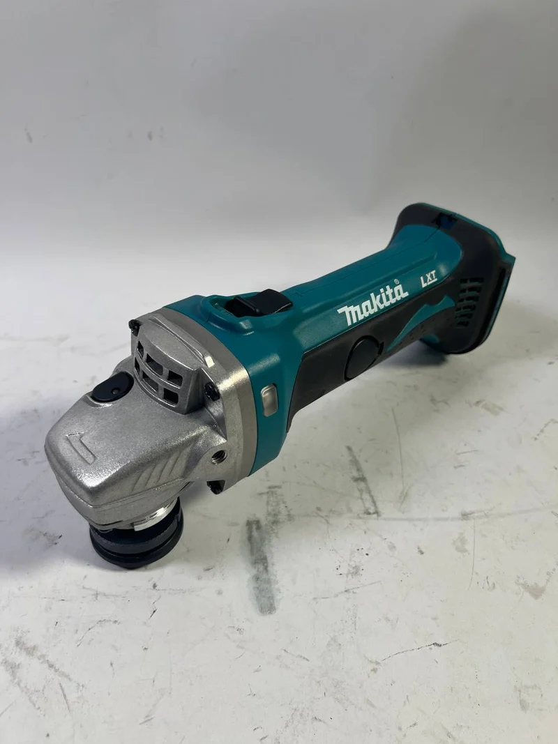 Makita DGA 452 Z 18 V Li-ion 115 mm Akku Winkelschleifer - Reparaturgerät