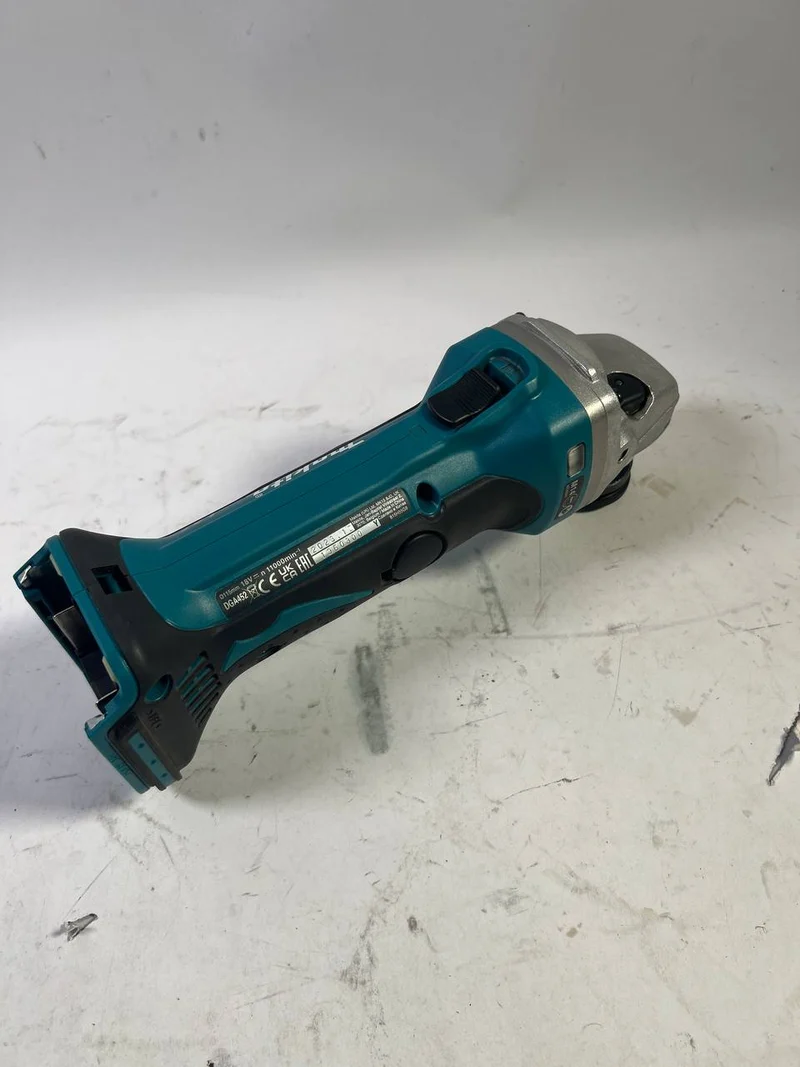 Makita DGA 452 Z 18 V Li-ion 115 mm Akku Winkelschleifer - Reparaturgerät
