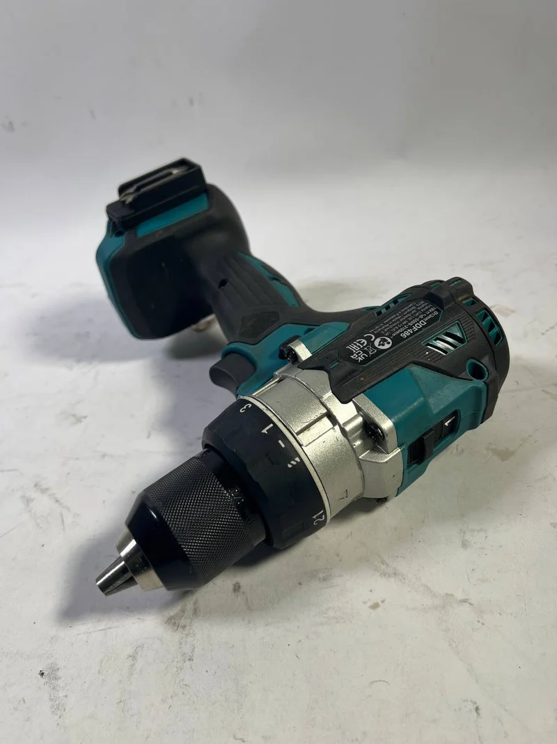 Maktia DDF 486 Z Akku Bohrschrauber 18 V 130 Nm Brushless Solo - Reparaturgerät