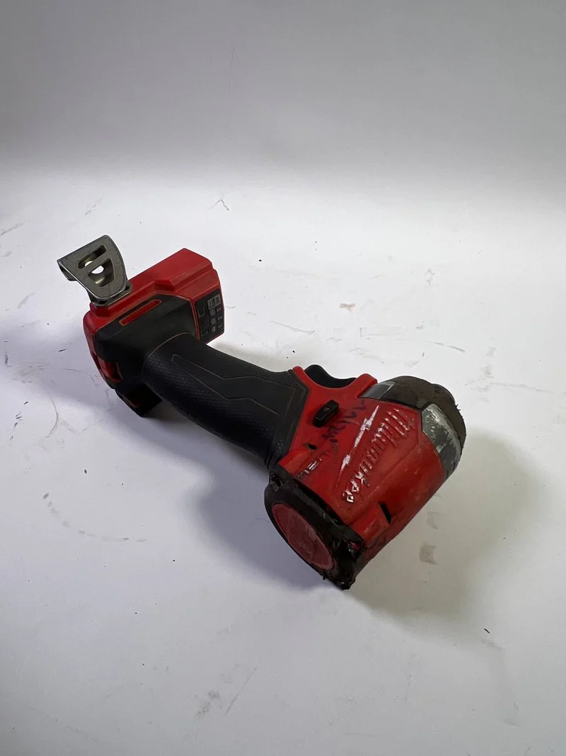 Milwaukee M18 FID3-0 Akku Schlagschrauber 18 V 1/4" 226 Nm Brushless - Reparaturgerät