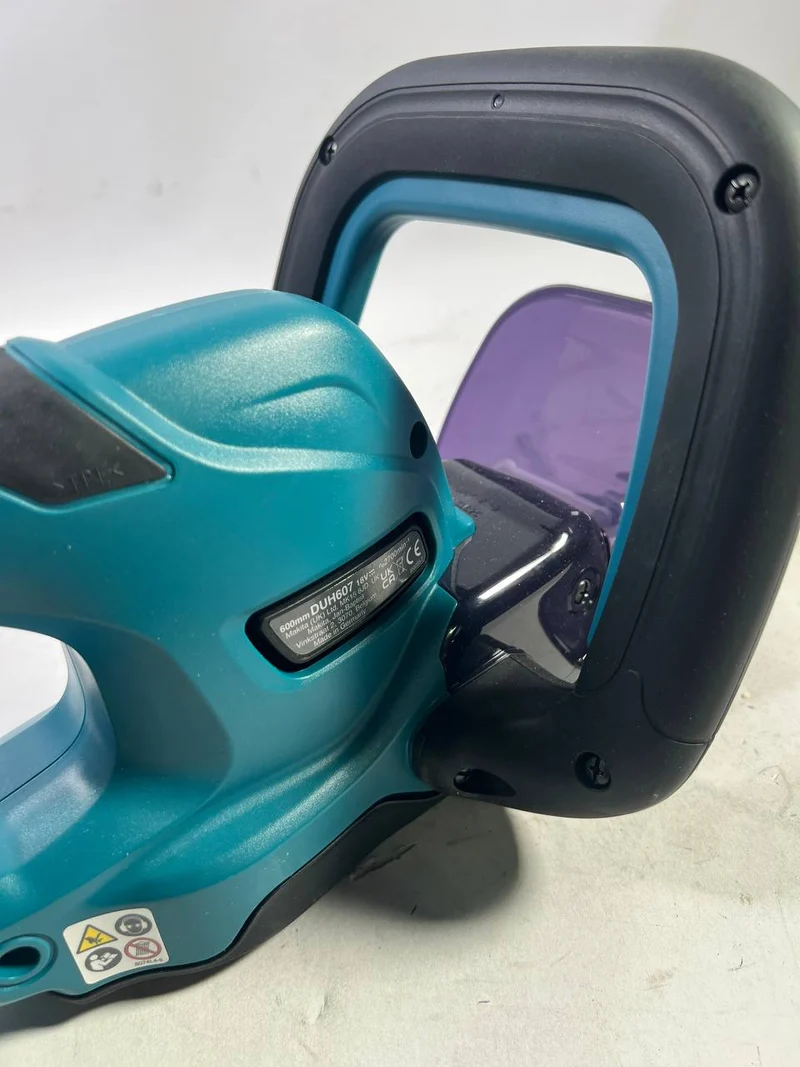 Makita DUH 607 Z Akku Heckenschere 18 V 60 cm Solo - Leicht Gebraucht