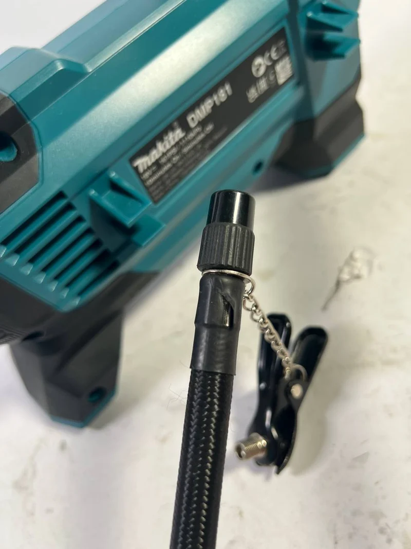 Makita DMP 181 Z Akku Kompressor 18 V Solo - Beschädigt