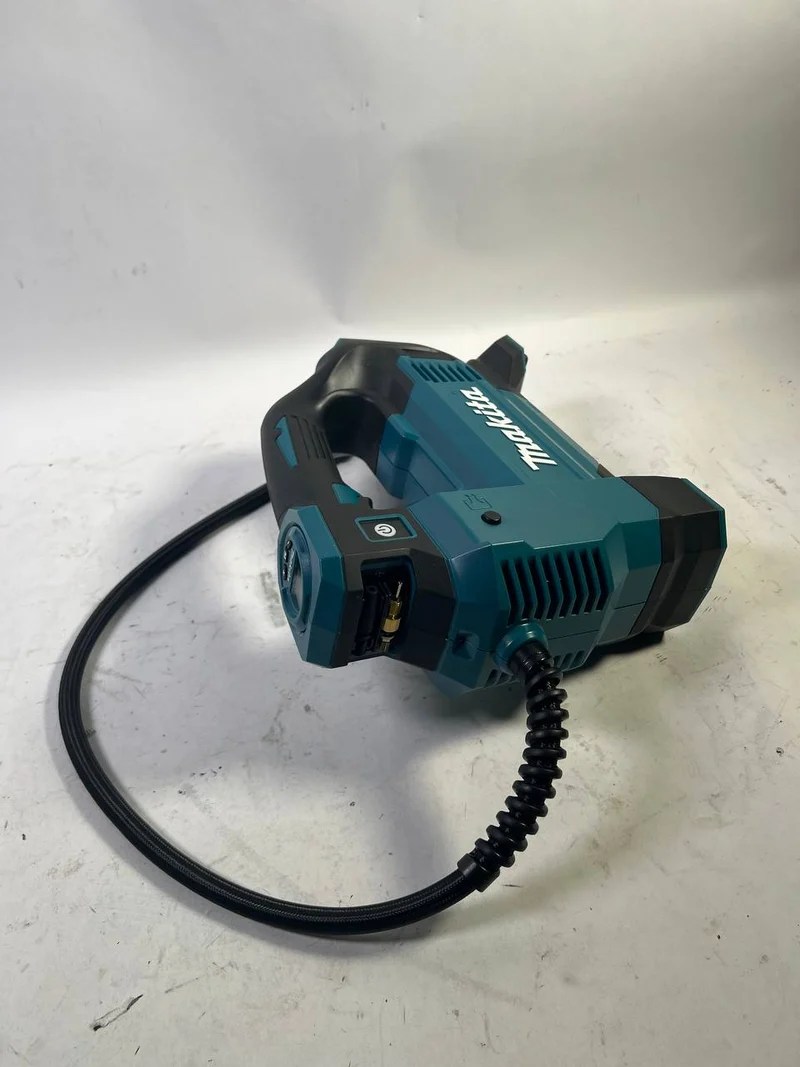 Makita DMP 181 Z Akku Kompressor 18 V Solo - Beschädigt