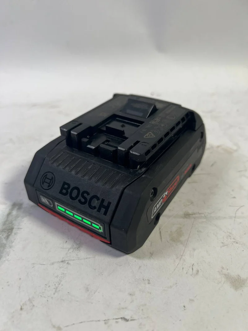 Bosch ProCORE 18 V 4,0 Ah Professional Li-Ion Akkupack - Leicht Gebraucht