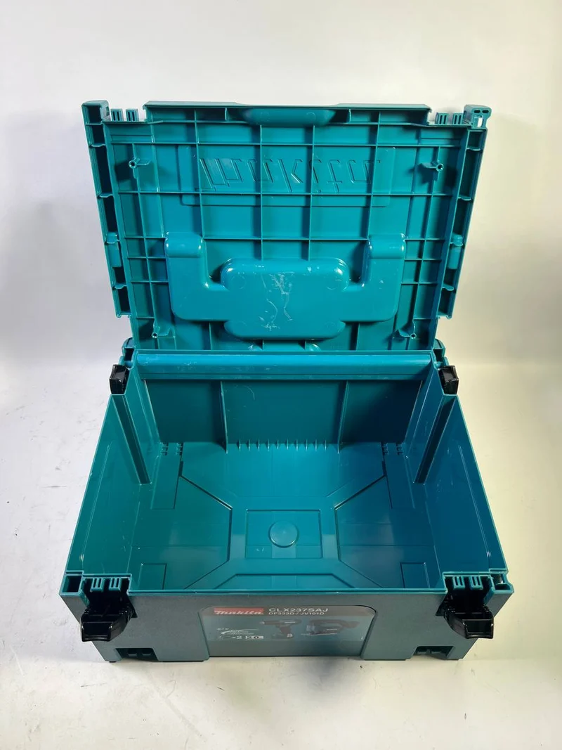 Makita MAKPAC 3 Kunststoffkoffer 395 x 295 x 215 mm - ohne Einlag - Leicht Gebraucht
