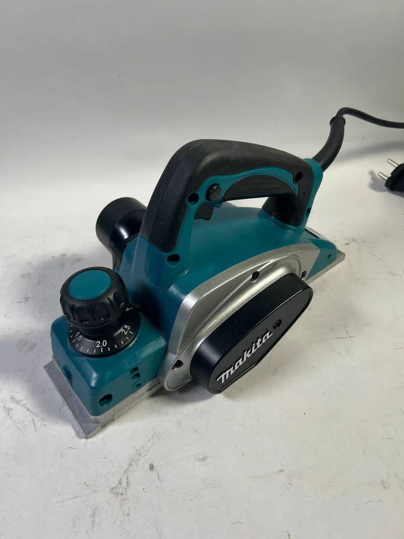 Makita KP 0800 Falzhobel Elektrohobel Hobel 620 W 82 mm - Neuwertig