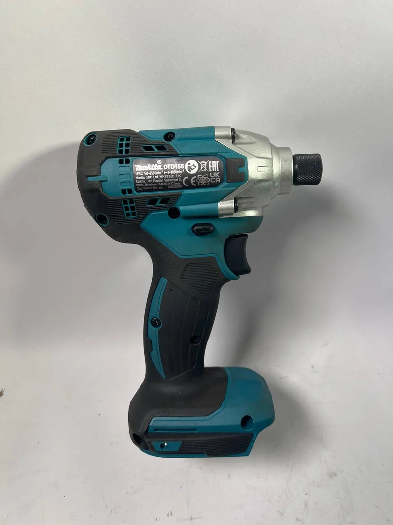 Makita DTD 156 Z Akku Schlagschrauber 18 V 155 Nm 1/4" Solo - Leicht Gebraucht