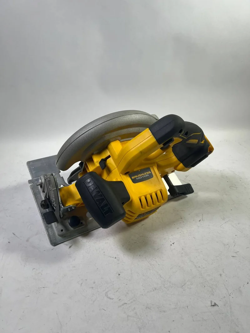 DeWalt DCS 570 N Akku Handkreissäge 18 V 184 mm Brushless Solo - „Herstellergeprüft & überholt“