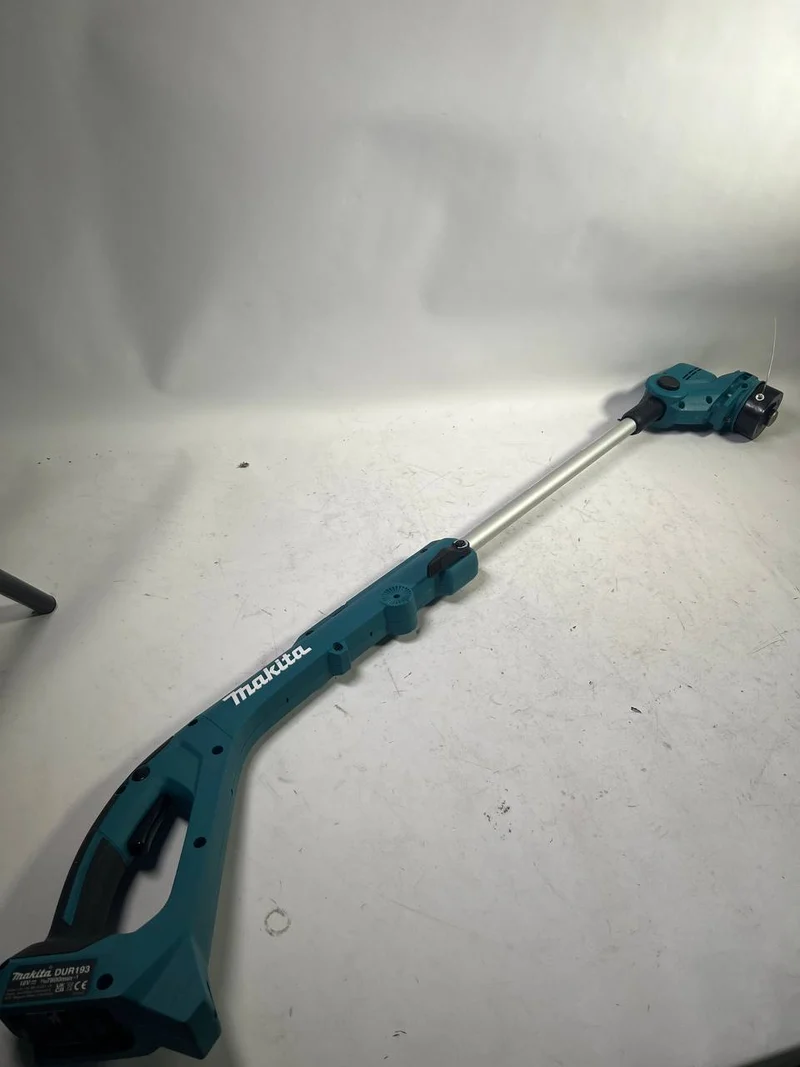 Makita DUR 193 Z Akku Rasentrimmer 18 V 260 mm Solo - Leicht Gebraucht