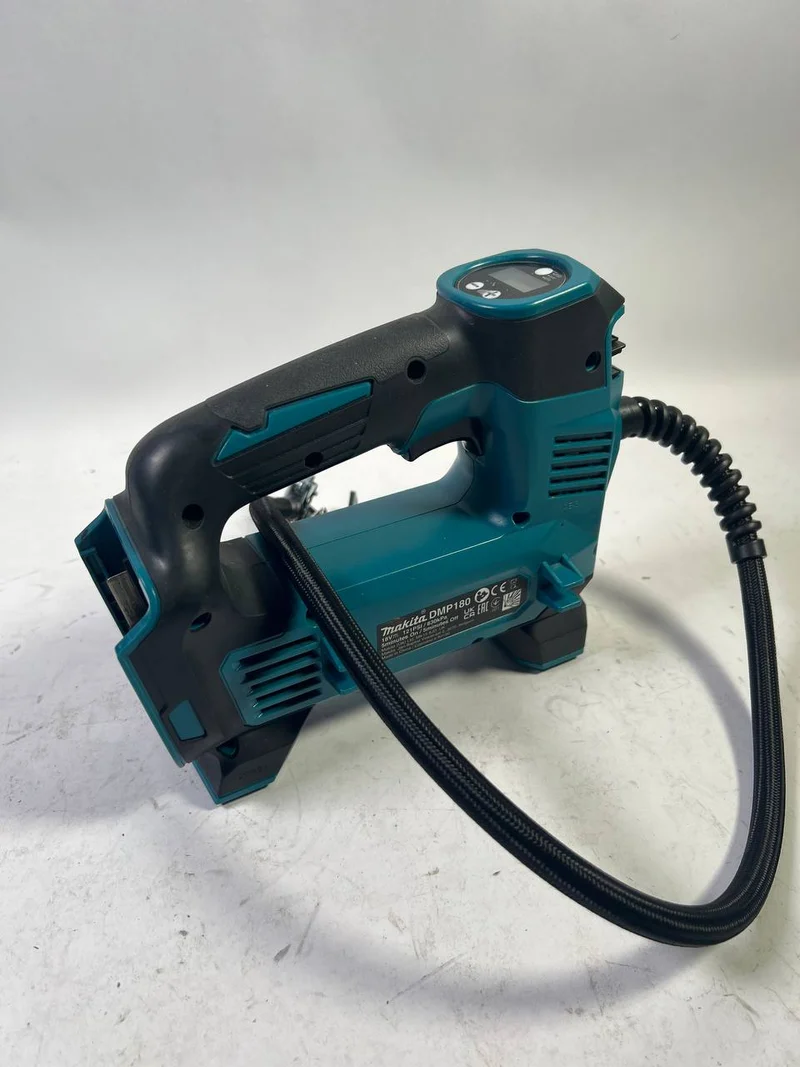 Makita DMP 180 Z Akku Kompressor 18 V 8,3 bar Solo - ohne Akku, ohne Ladegerät - Reparaturgerät