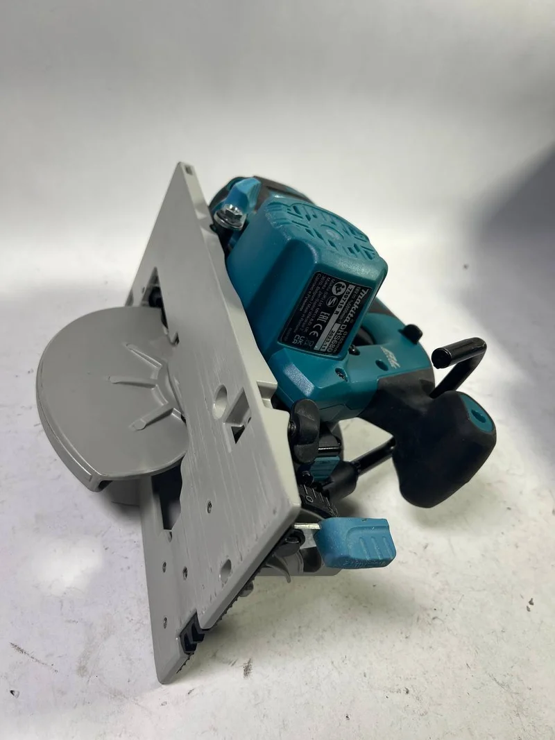 Makita DHS 680 Z Akku Handkreissäge 18V 165 mm Solo - ohne Akku, ohne Ladegerät - „Herstellergeprüft & überholt“