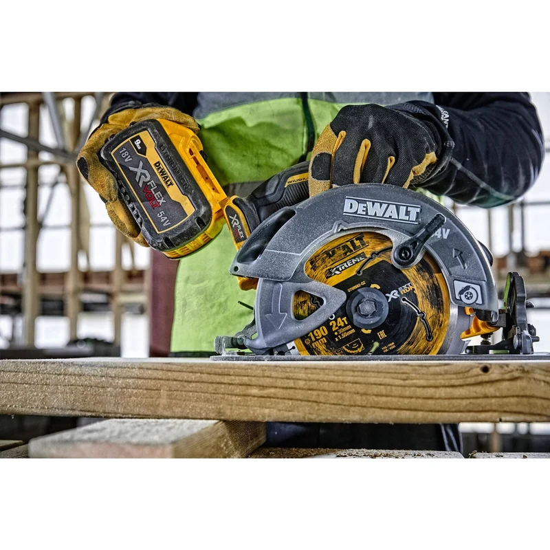 DeWALT DCS 578 X1T Akku Kreissäge 54V XR FlexVolt 190 mm Brushless + 1x Akku 9,0 Ah + Ladegerät + TSTAK