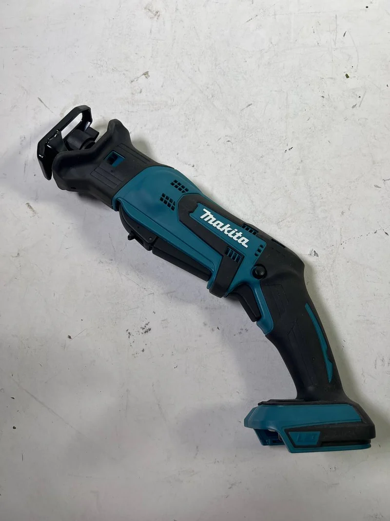 Makita DJR 183 Z Akku Reciprosäge 18V Solo - Leicht Gebraucht