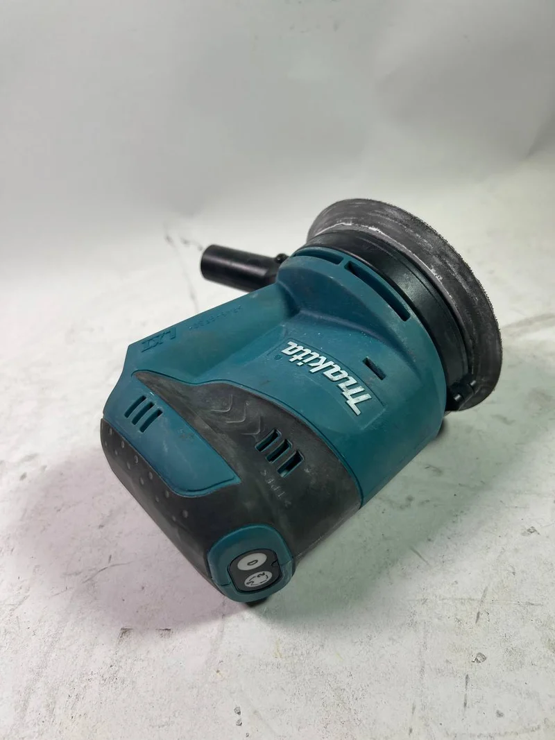 Makita DBO 180 Z Akku Exzenterschleifer 18V 125mm Solo - Leicht Gebraucht
