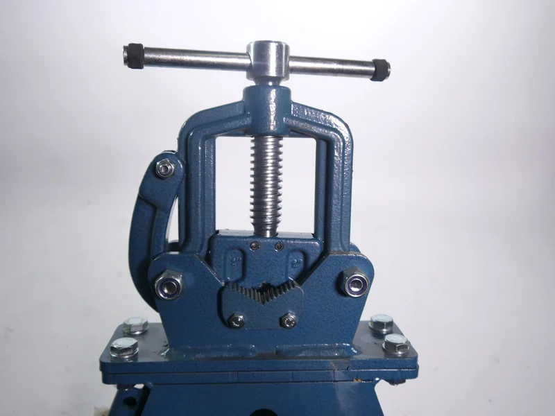 PROMAT 830755 Arbeitsgerät 5,1 cm (2 Zoll) 60mm 5Biegelöcher - Neuwertig