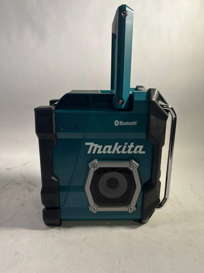 Makita MR 002 GZ Akku Radio 12 V - 40 V max CXT LXT XGT FM 3,5 mm AUX USB IP65 Solo - Unvollständig