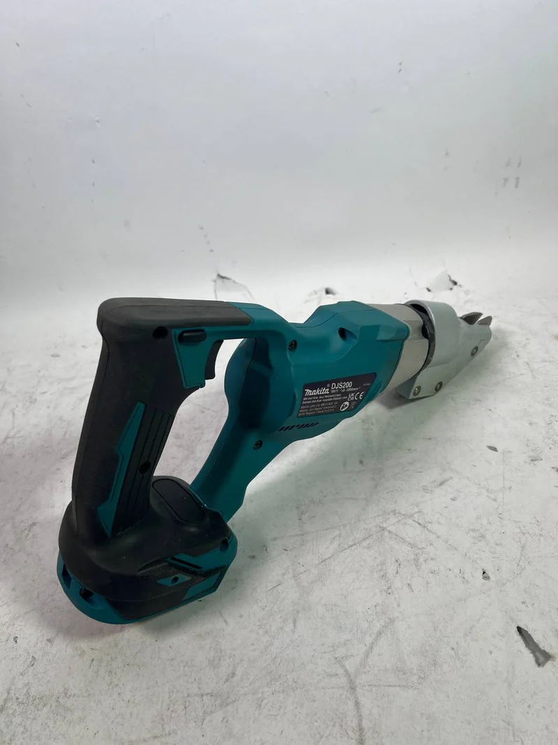 Makita DJS 200 Z Akku Blechschere 18 V Brushless Solo - Gebraucht