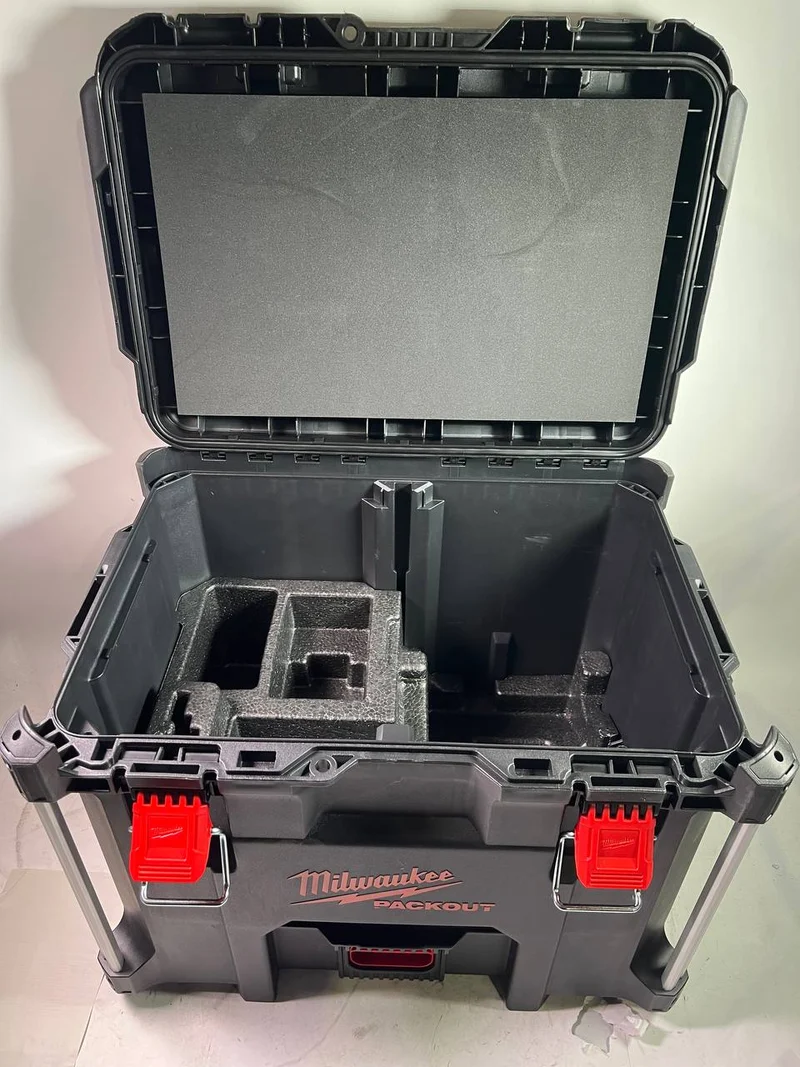Milwaukee PACKOUT XL Systemkoffer Toolbox 554 x 422 x 394 mm IP65 ( 4932478162 ) - Beschädigt