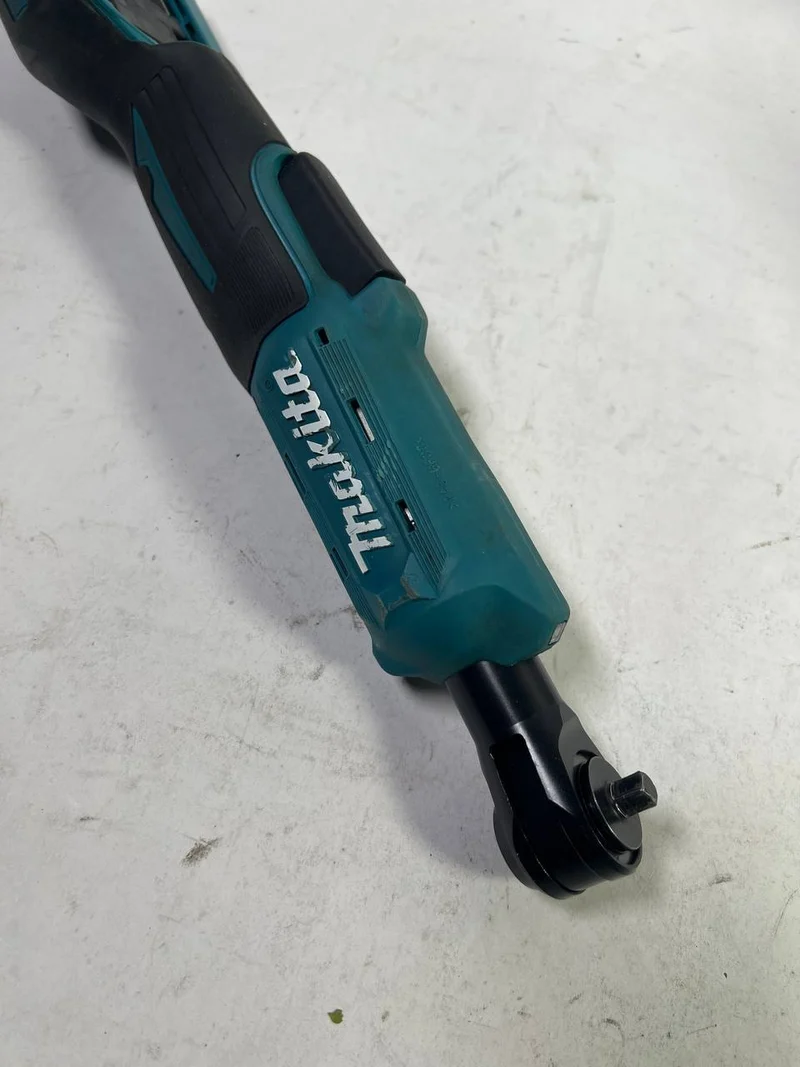Makita DWR 180 Z Akku Ratschenschrauber 18 V 47,5 Nm 1/4" 3/8" Solo - Reparaturgerät
