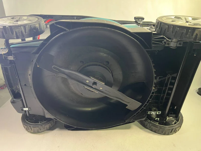 Makita DLM 480 Z Akku Rasenmäher 36 V ( 2x 18 V ) 48 cm 62 l Solo - Neuwertig