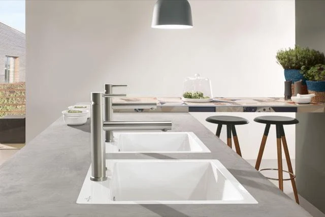 Villeroy & Boch Como Sky Shower Einhand-Spültischbatterie 927900 aus massivem Edelstahl