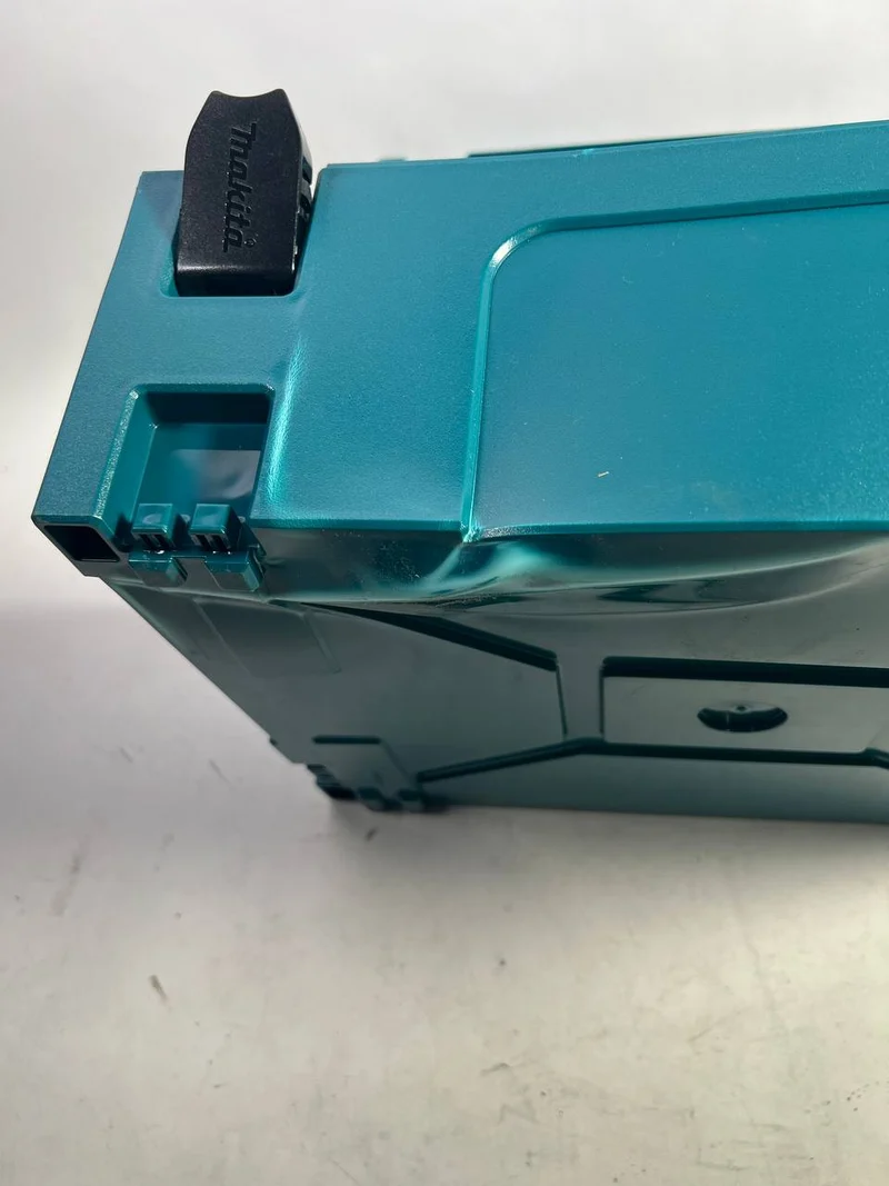 Makita MAKPAC 2 Systemkoffer - ohne Einlage - Beschädigt