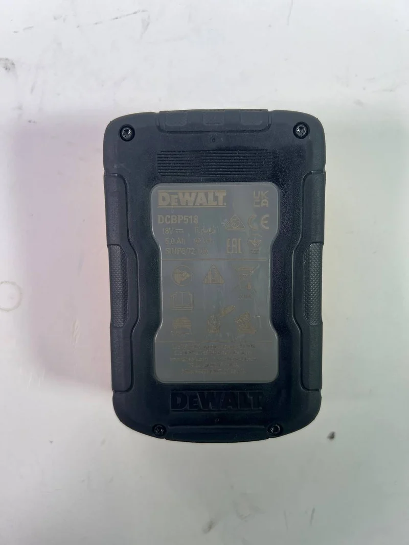 DeWalt DCBP 518 Powerstack Akku 18 V 5,0 Ah / 5000 mAh XR Li-Ion - mit Ladestandanzeige - Neuwertig
