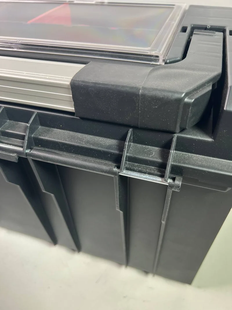 Qbrick System PRO 700 Expert stapelbar 650 x 270 x 272 mm 29l IP54 mit 11 Kammern - Beschädigt
