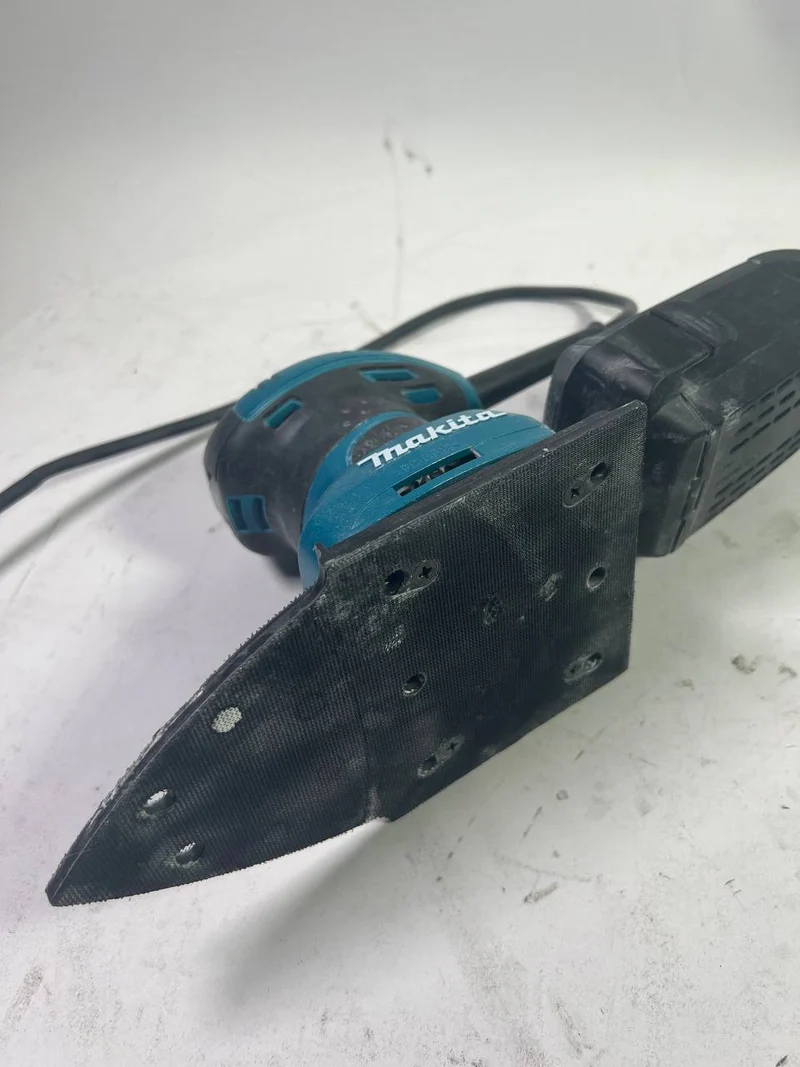 Makita BO 4565 K Schwingschleifer inkl. Schleifpapier-Set. im koffer - Stark Gebraucht
