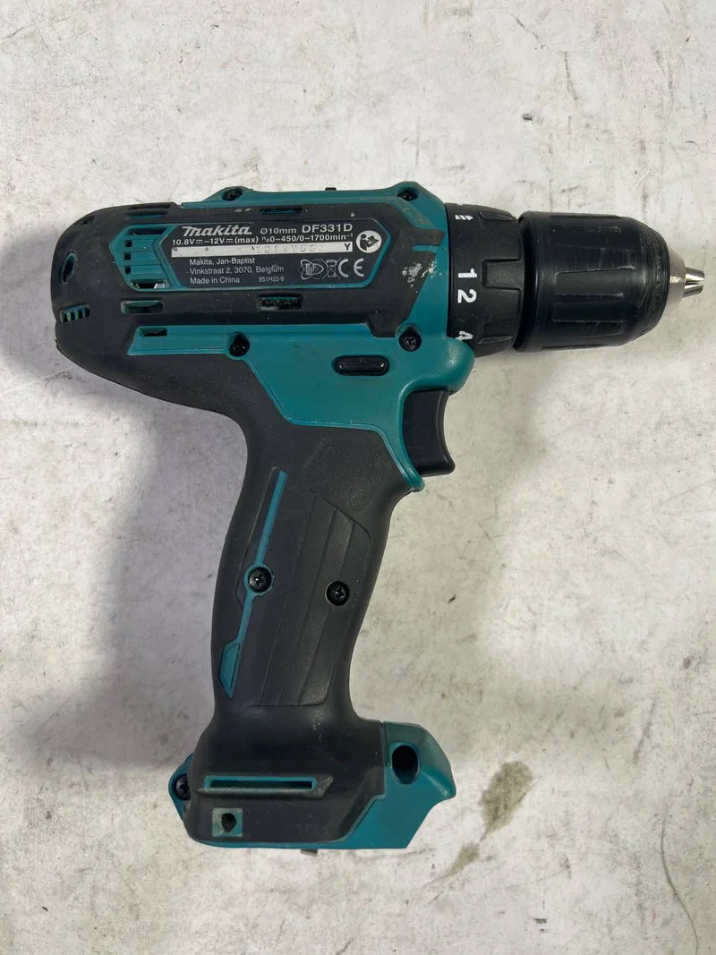 Makita DF331DZ Solo - Stark Gebraucht