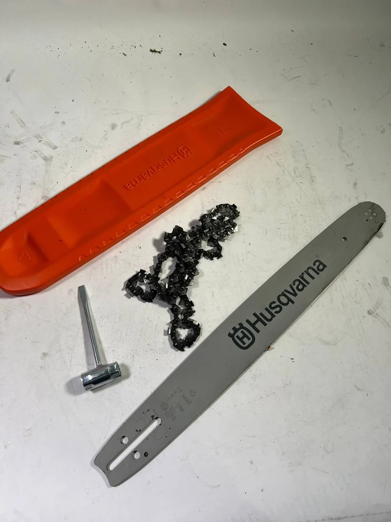 Husqvarna 445 II Benzin Kettensäge 2,1 kW 45,7 cm³ 50 cm ( 9705587-38 ) - Reparaturgerät