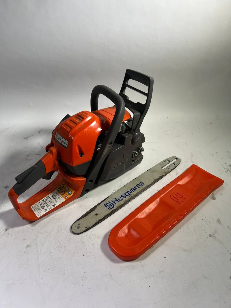 Husqvarna 135 Mark II Benzin Motorsäge Kettensäge 1,6 kW 35 cm 3/8" mini ( 967 86 18-14 ) - Ersatzteil/Defekt