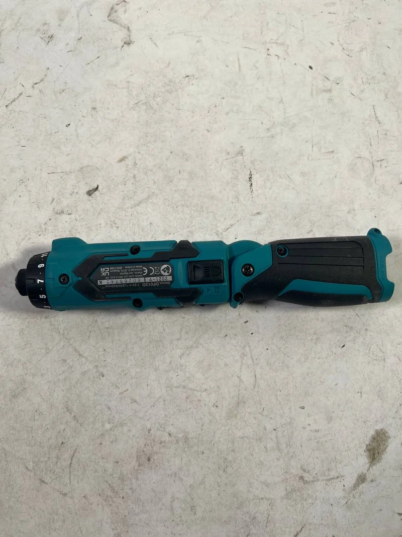 Makita DF012DSE Akku-Knickschrauber 7,2V - Neuwertig