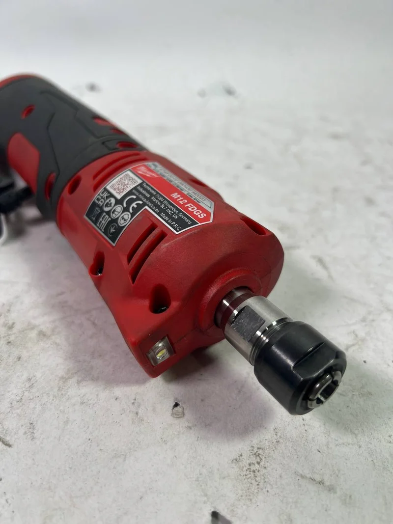 Milwaukee M12 FDGS-0 Akku Geradschleifer 12 V 6 / 8 mm Brushless ( 4933471435 ) Solo - Stark Gebraucht