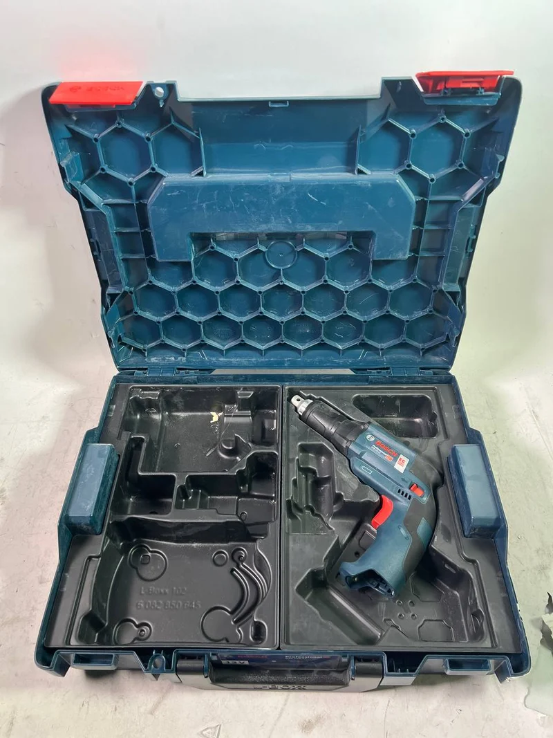 Bosch GTB 12V-11 Akku Trockenbauschrauber 12V 11Nm Solo ( 06019E4003 ) + L-Boxx - Gebraucht