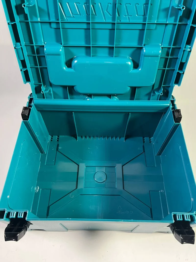 Makita MAKPAC 3 Kunststoffkoffer 395 x 295 x 215 mm - ohne Einlag - Leicht Gebraucht