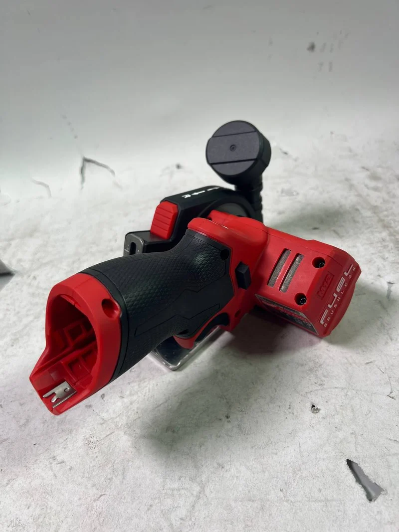 Milwaukee M12 FCOT-0 Multimaterialschneider 12 V 76 mm - Leicht Gebraucht