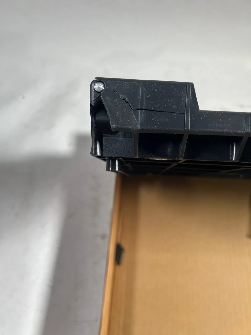Qbrick System ONE Adapter Multi Work Platform Arbeitsplatte 580 x 325 x 70 mm 30 kg Traglast - Beschädigt