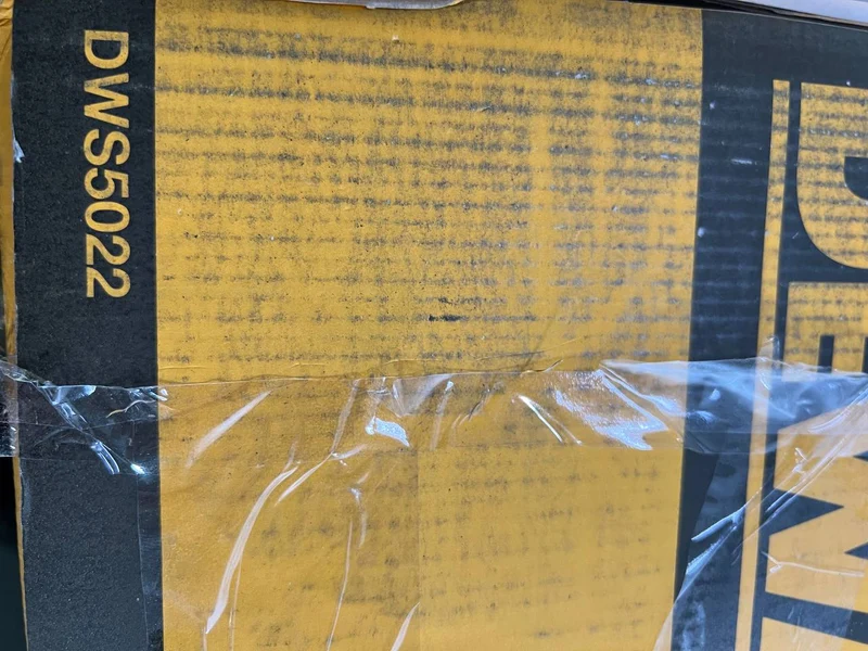 DeWalt DWS 5022 Führungsschiene für Hand - und Tauchkreissägen mit 150 cm Länge - Beschädigt