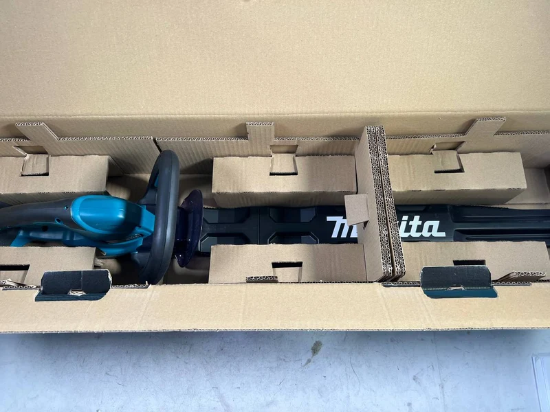 Makita DUH 607 Z Akku Heckenschere 18 V 60 cm Solo - Leicht Gebraucht