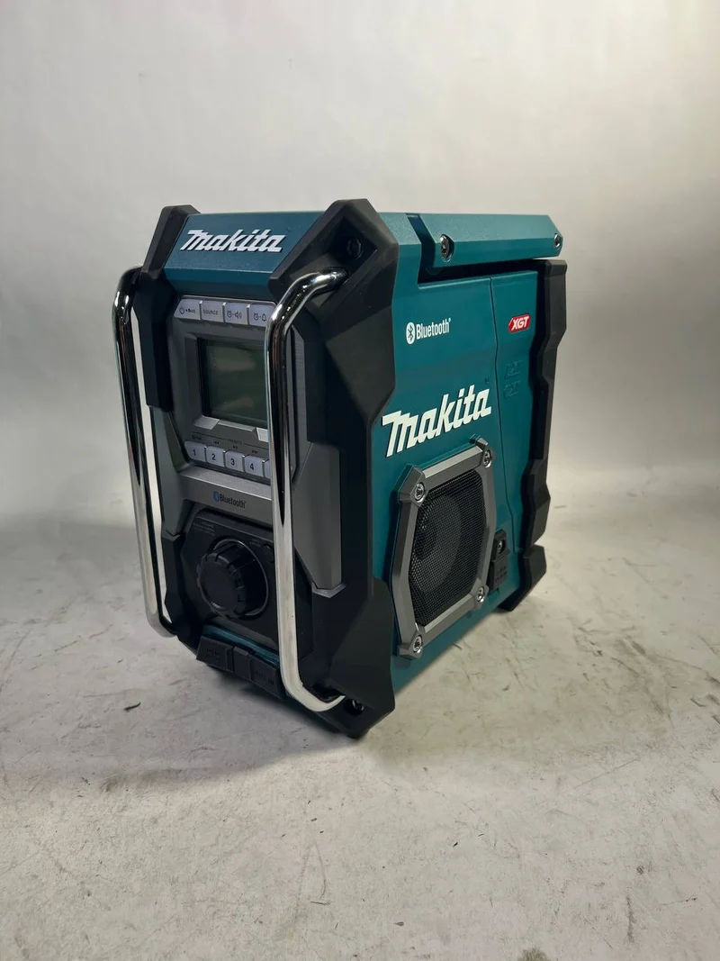 Makita MR 002 GZ Akku Radio 12 V - 40 V max CXT LXT XGT FM 3,5 mm AUX USB IP65 Solo - ohne Akku, ohne Ladegerät - Neuwertig