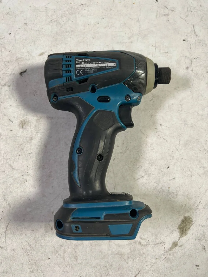 Makita DTD 146 Z 18 V Li-ion Akku Schlagschrauber Solo - nur das Gerät ohne Akku, ohne Ladegerät, ohne Koffer - Stark Gebraucht