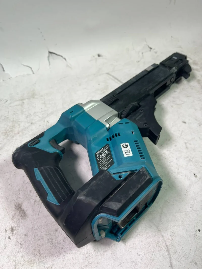 Makita DFR 551 Z Akku Magazinschrauber 18 V 25 - 55 mm Brushless Solo - Gebraucht