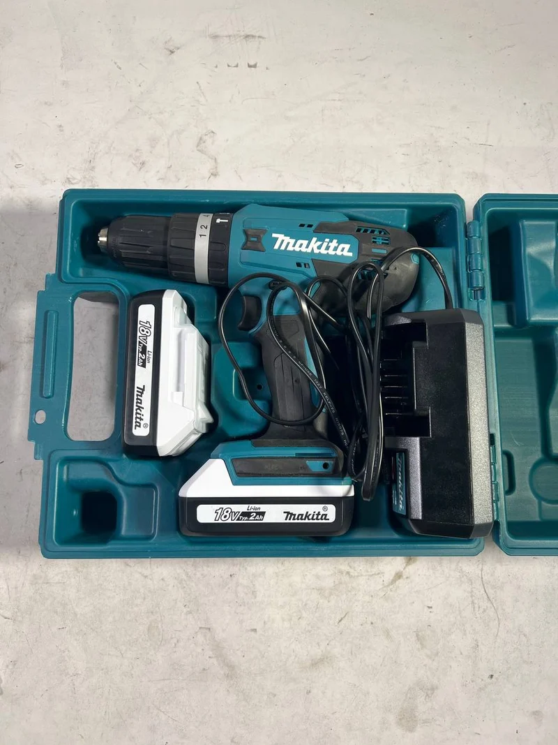 Makita HP 488 DWE Akku Schlagbohrschrauber 18 V, 2x Akku,Ladegerät,Koffer - Neuwertig
