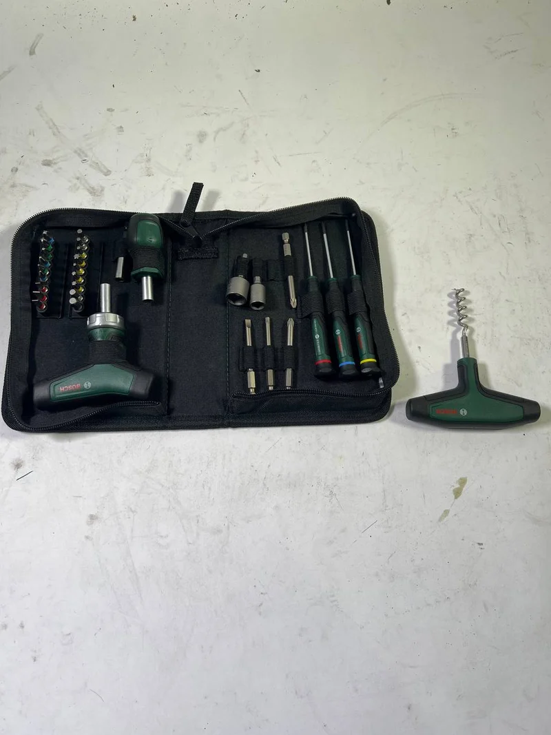 Bosch Handwerkzeug 33 tlg. Werkzeug Set, Tasche - Neuwertig