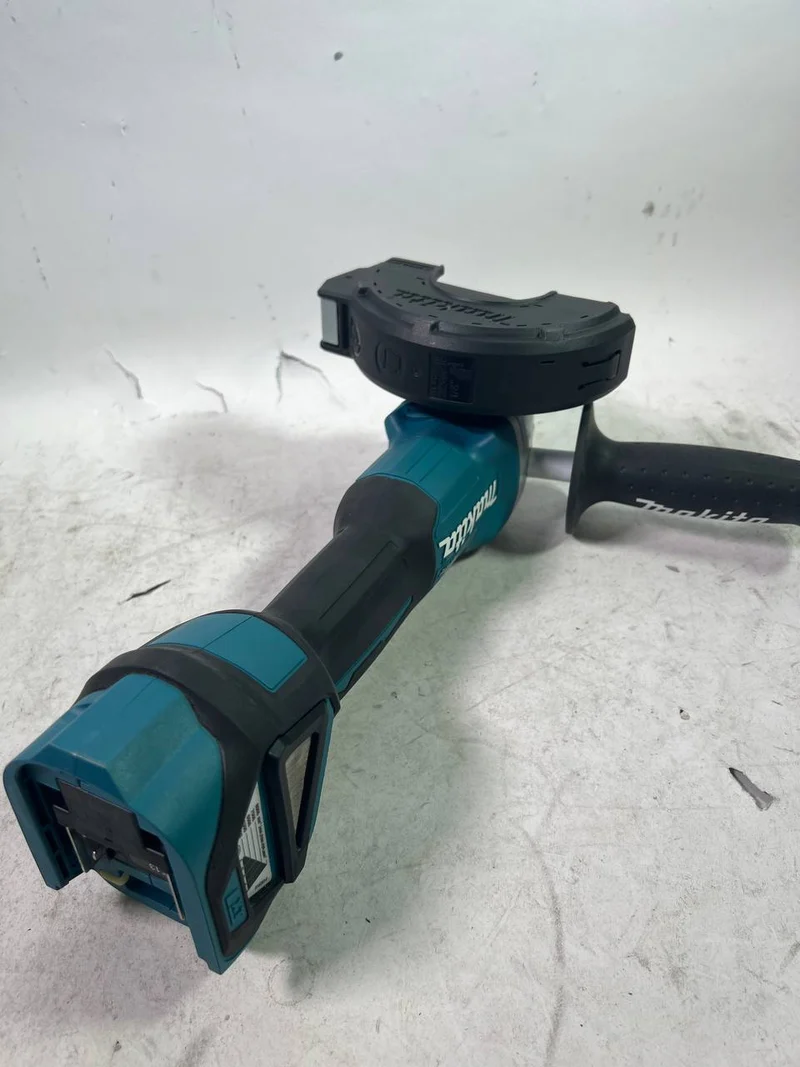 Makita DGA 513 Z Akku Winkelschleifer 18 V 125 mm Brushless - Neuwertig