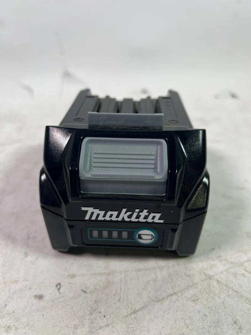 Makita BL 4025 Akku 40 V max. 2,5 Ah XGT Li-Ion Akku ( 191B36-3 ) IP64 Schutzklasse mit LED Anzeige - Leicht Gebraucht